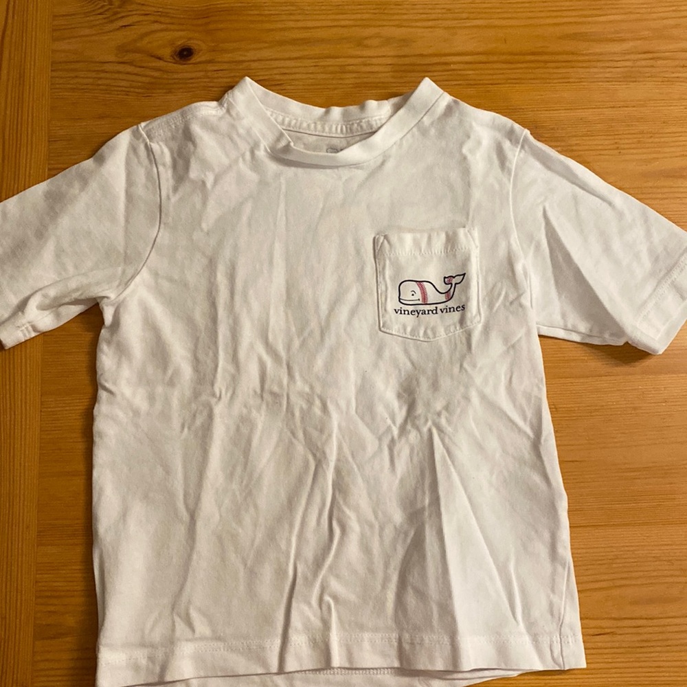 Vineyard Vines tee